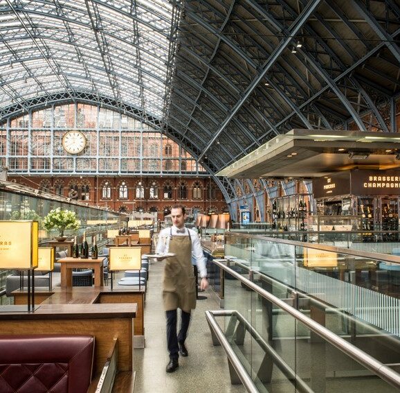 St Pancras Brasserie and Champagne Bar by Searcys