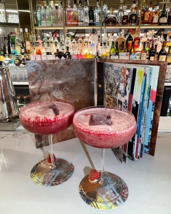 Papapreneurs Drink Pink – Bow Bar: Street attitude with city refinement